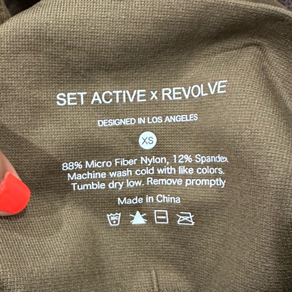 Set Active X Revolve Leggings Brown color brush size XS NWT - Picture 8 of 9